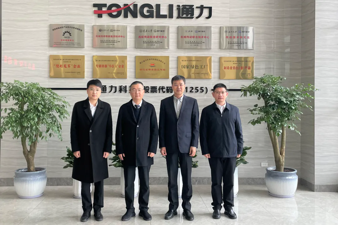 瑞安市委副书记、市长秦肖调研通力科技，助力企业“开门红、开门好”